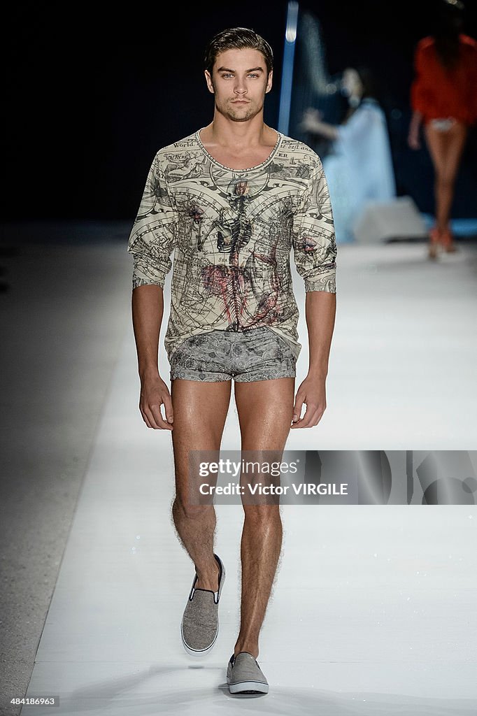 Victor Dzenk - Rio de Janeiro Fashion Week Spring Summer 2014/2015