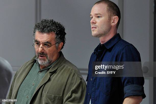 Secret Services" Episode 502 -- Pictured: Saul Rubinek as Artie Nielsen, Aaron Ashmore as Steve Jinks --