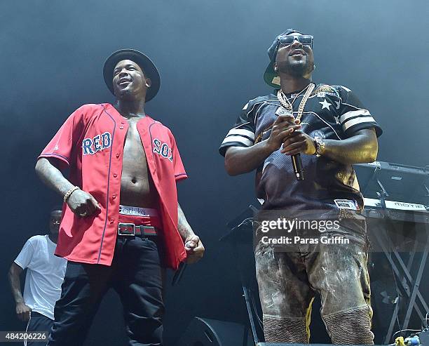 Rapper YG and rapper Jeezy perform in concert at Aarons Amphitheatre at Lakewood on August 15, 2015 in Atlanta, Georgia.