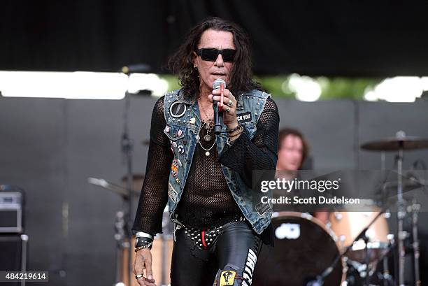 Rat Singer Stephen Pearcy From Ratt Band Photos and Premium High Res Pictures ...