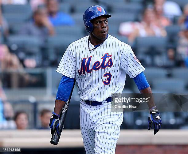 Curtis Granderson of the New York Mets strikes out in the seventh inning against the Pittsburgh Pirates on August 16, 2015 at Citi Field in the...