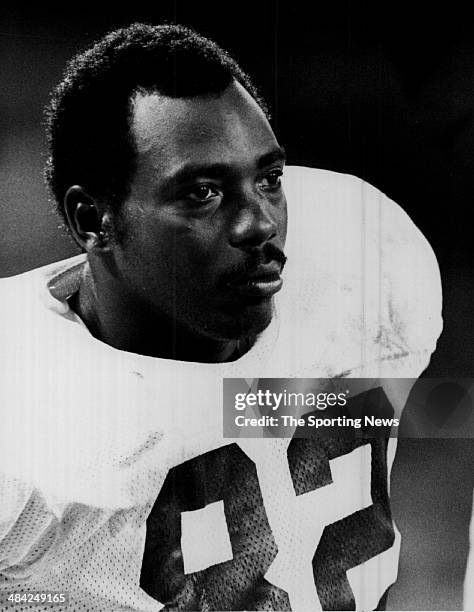 Ozzie Newsome of the Cleveland Browns looks on circa 1980s.