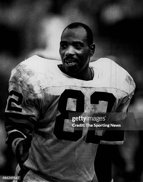 Ozzie Newsome of the Cleveland Browns looks on circa 1980s.