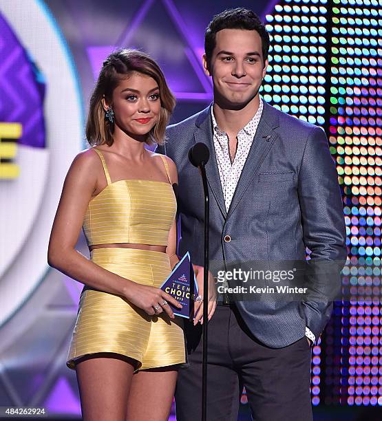 Actors Sarah Hyland and Skylar Astin speaks onstage during the Teen Choice Awards 2015 at the USC Galen Center on August 16, 2015 in Los Angeles,...