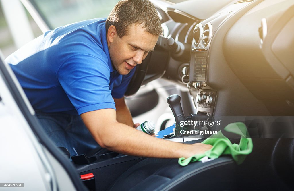 Lavado del automóvil.