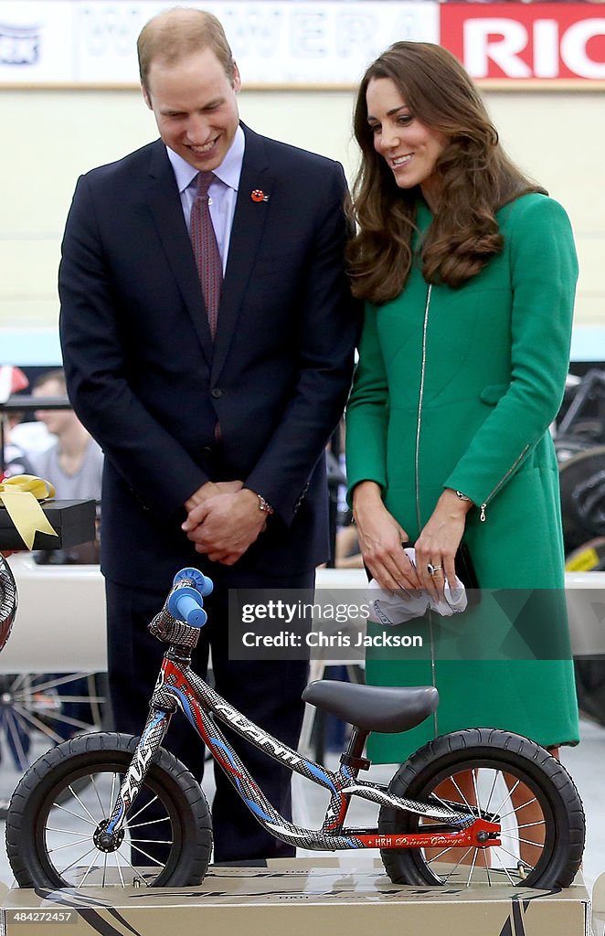 The Duke And Duchess Of Cambridge Tour Australia And New Zealand - Day 6