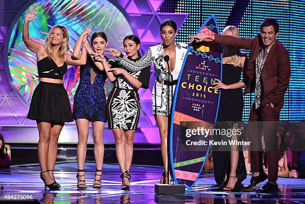 Actors Vanessa Ray, Lucy Hale, Janel Parrish, Shay Mitchell, Ashley Benson and Ian Harding accept the Choice TV: Drama Show for 'Pretty Little Liars'...