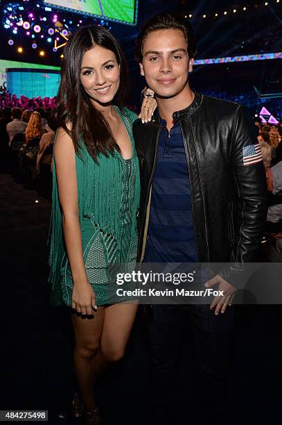 Actors Victoria Justice and Jake T. Austin attend the Teen Choice Awards 2015 at the USC Galen Center on August 16, 2015 in Los Angeles, California.