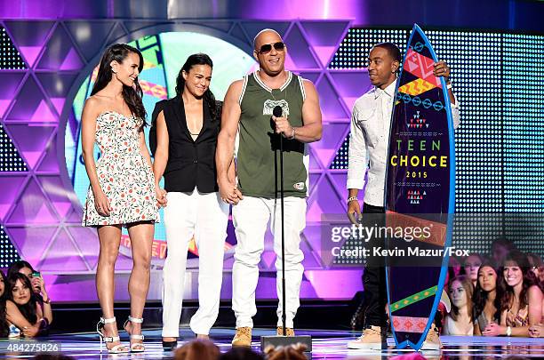 Actors Jordana Brewster, Michelle Rodriguez, Vin Diesel and Ludacris accept the Choice Movie: Action Award for Furious 7 onstage during the Teen...