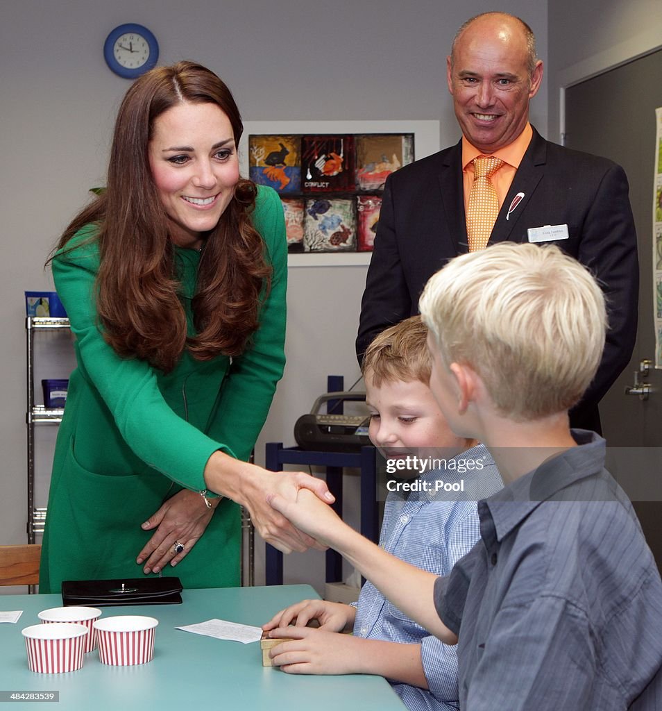 The Duke And Duchess Of Cambridge Tour Australia And New Zealand - Day 6