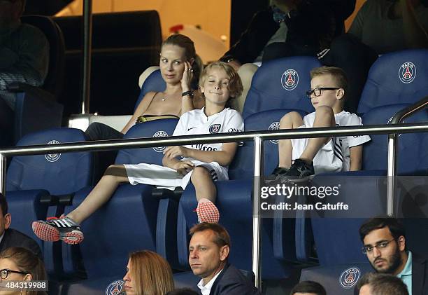 Helena Seger, wife of Zlatan Ibrahimovic and their sons Maximilian Ibrahimovic and Vincent Ibrahimovic attend the French Ligue 1 match between Paris...