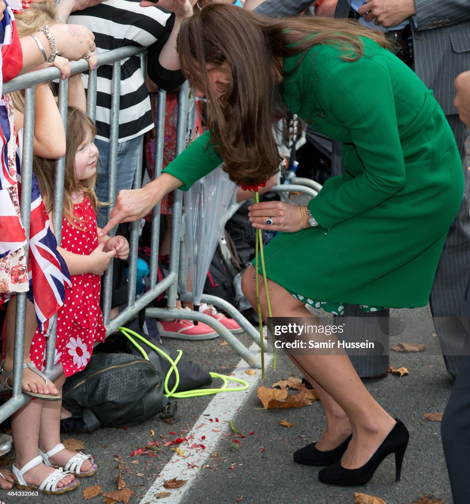 The Duke And Duchess Of Cambridge Tour Australia And New Zealand - Day 6