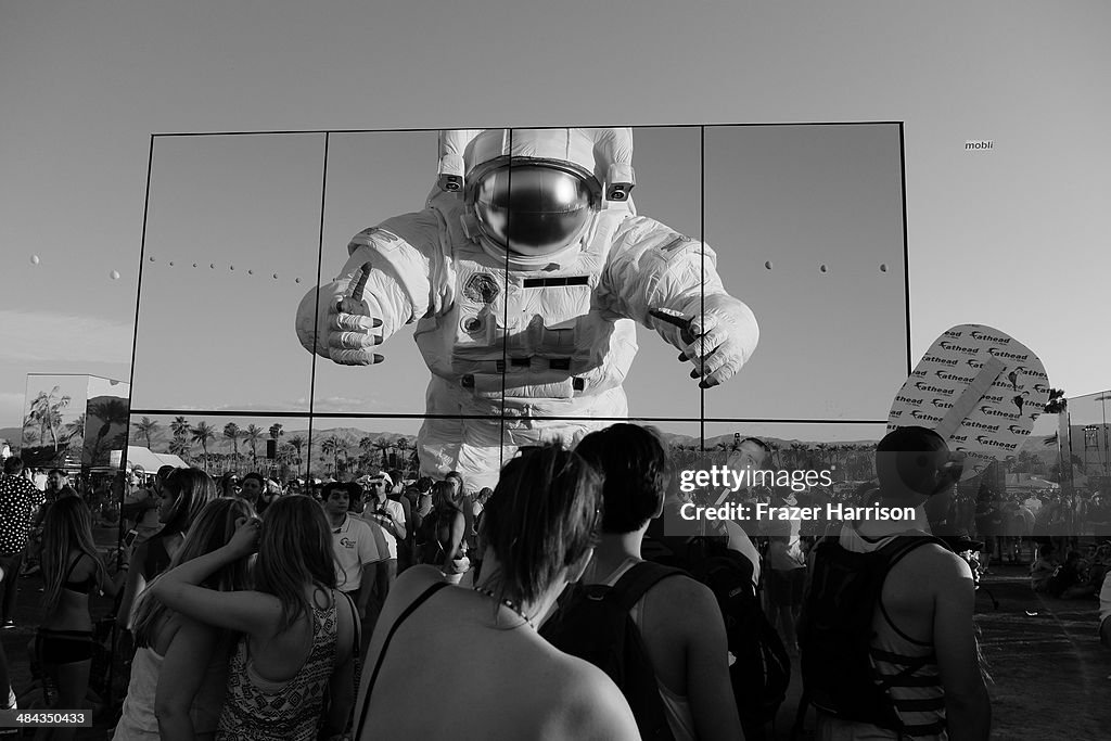 2014 Coachella Valley Music and Arts Festival - Day 1