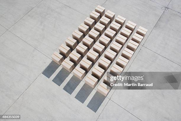 lines of boxes - cardboard box top view stock pictures, royalty-free photos & images