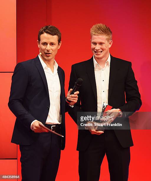 Kevin De Bruyne of VfL Wolfsburg revieves his award at the Sport Bild Awards 2015 on August 17, 2015 in Hamburg, Germany.