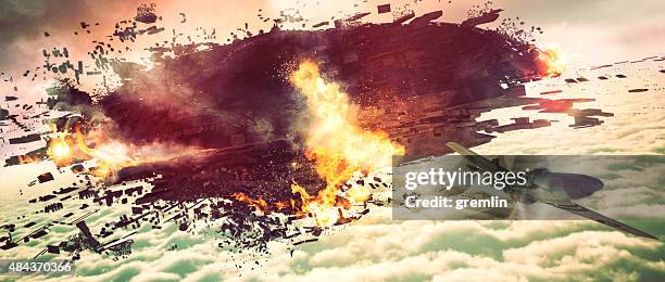 Alien Ship Exploding Scene Spaceship Explosion Photos and Premium High Res Pictures - Getty Images