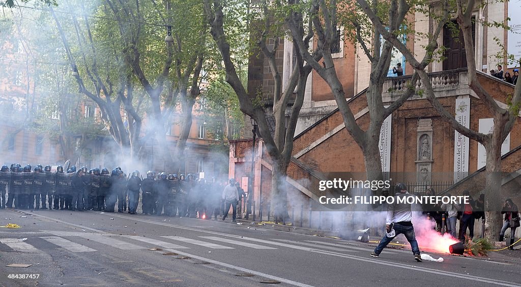 ITALY-POLITICS-DEMO