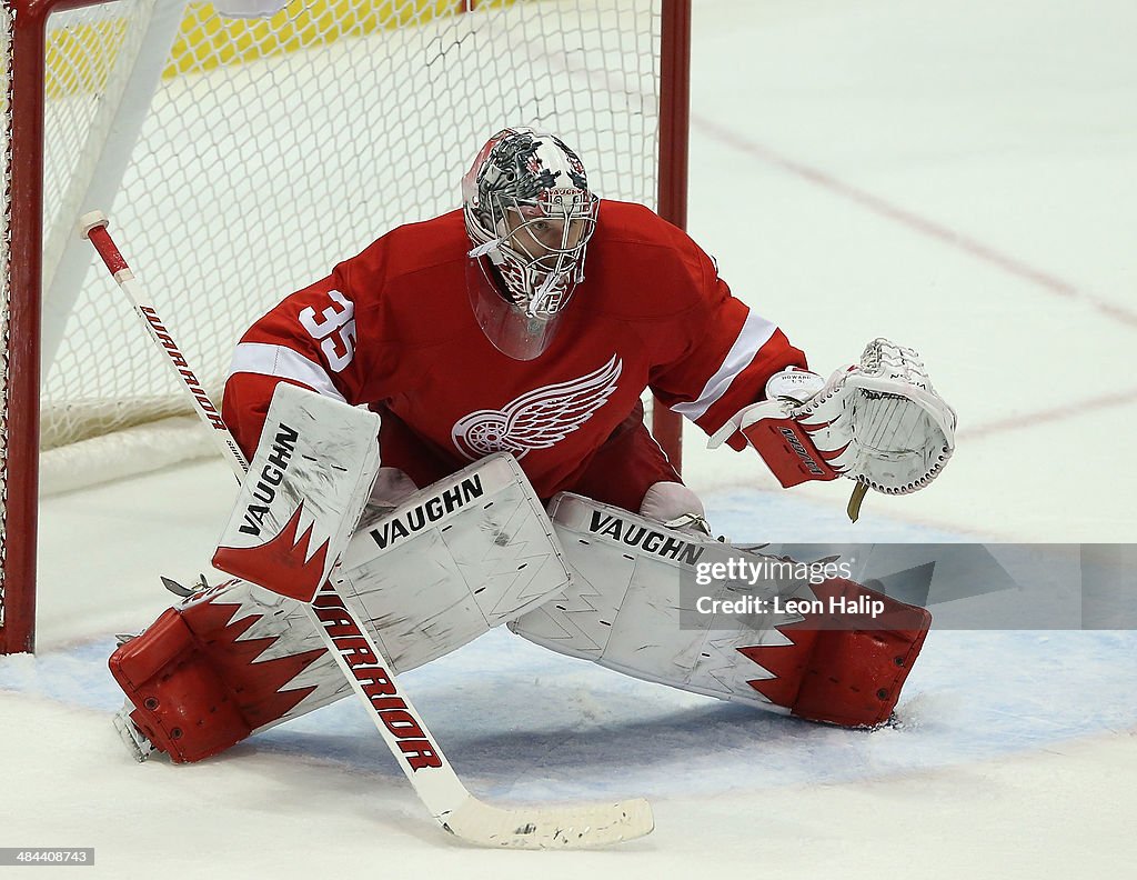 Boston Bruins v Detroit Red Wings