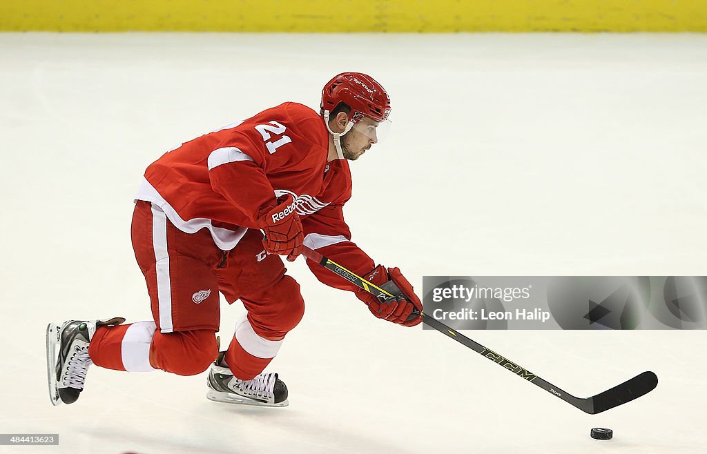 Boston Bruins v Detroit Red Wings