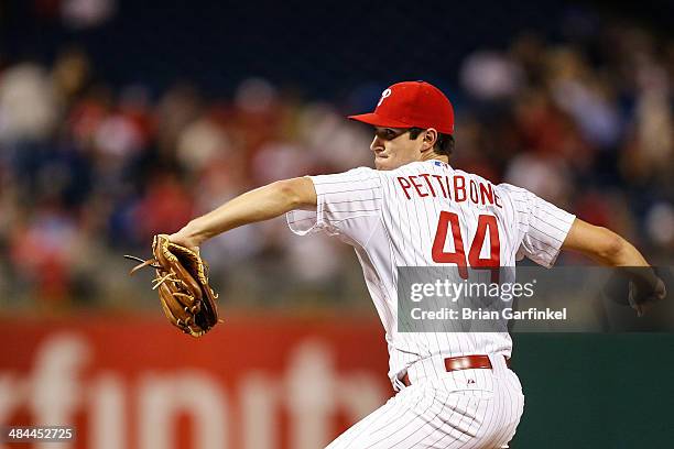 Jonathan Pettibone of the Philadelphia Phillies throws a pitch in the second inning of the game against the Miami Marlins at Citizens Bank Park on...