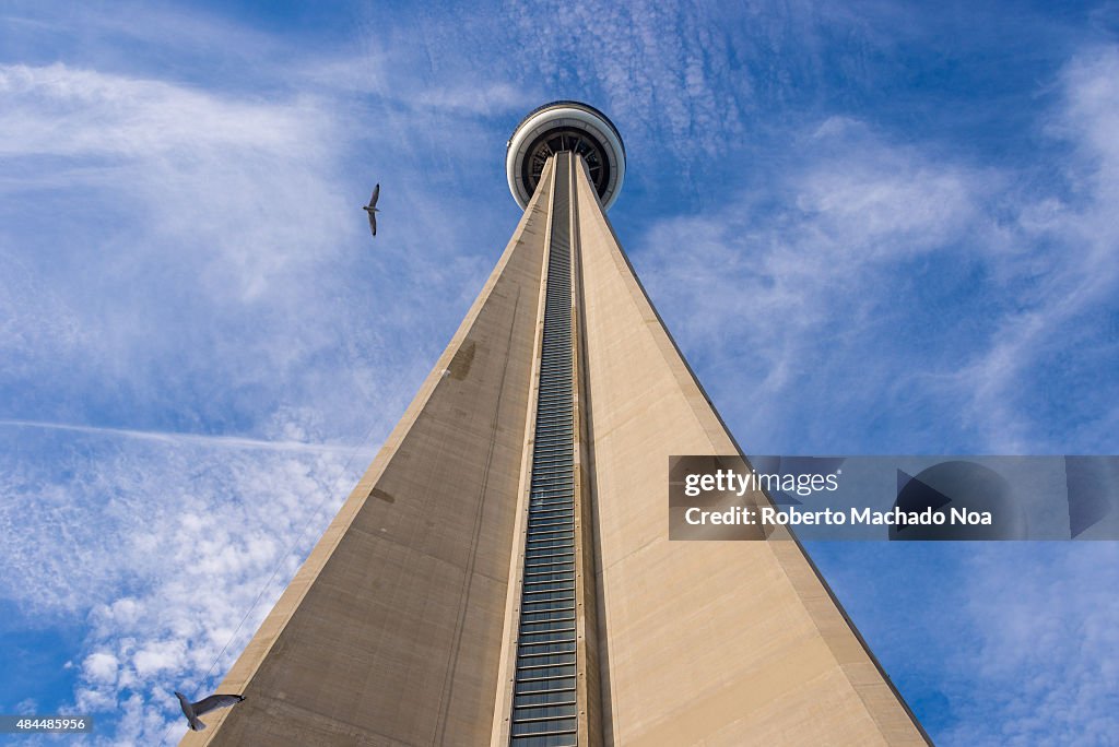 The CN (Canadian National) Tower Dubbed "Canada's Wonder of...