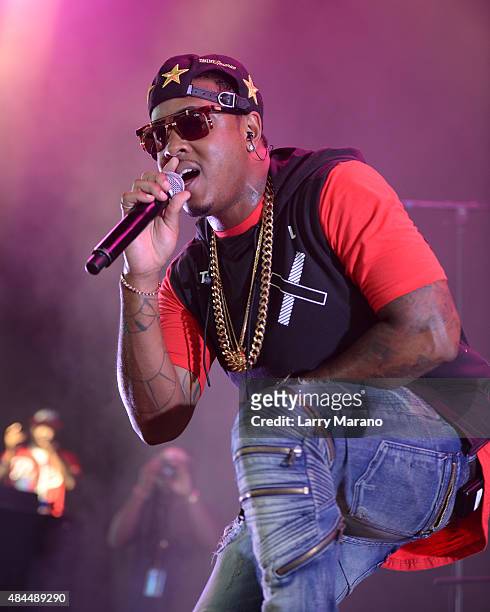 Jeremih performs at The Perfect Vodka Amphitheater on August 18, 2015 in West Palm Beach Florida.