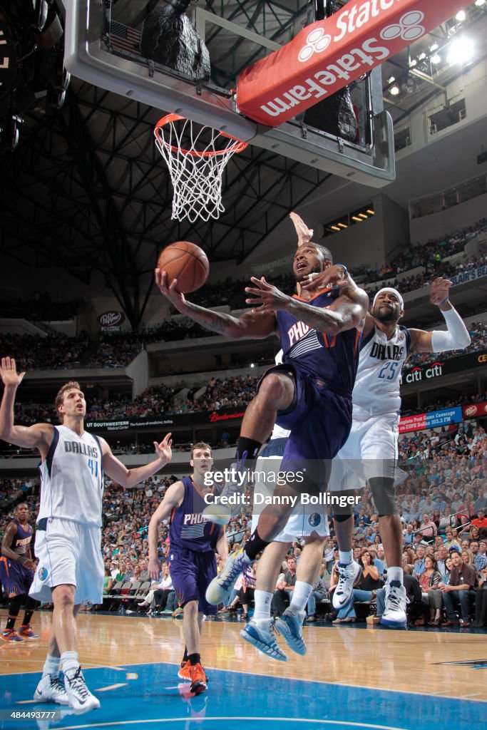 Phoenix Suns v Dallas Mavericks