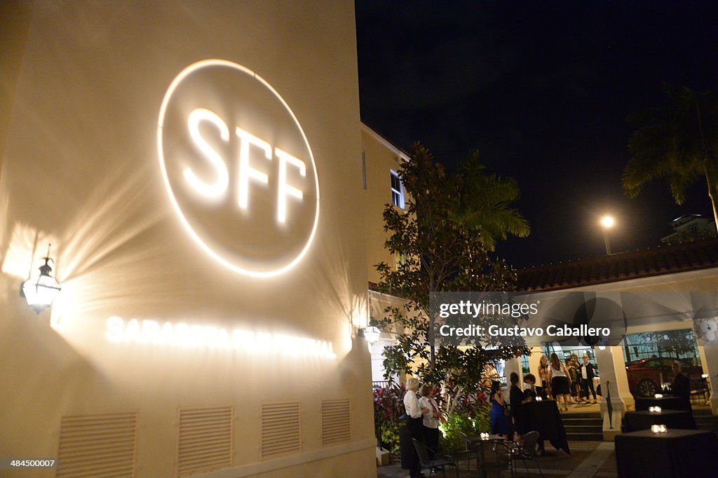 2014 Sarasota Film Festival - Day 9 - Red Carpet For Closing Night Film: The One I Love