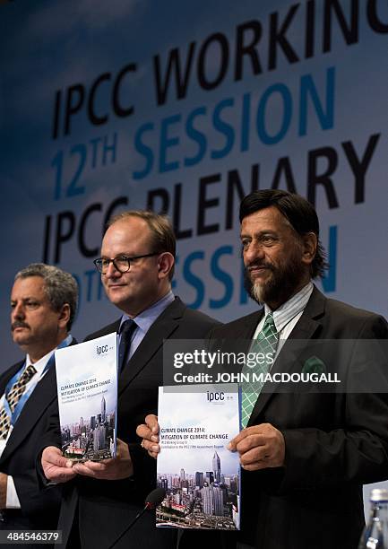 Cuban climate expert Ramon Pichs Madruga, Ottmar Edenhofer, co-Chair of the IPCC Working Group III and Rajendra Pachauri, Chairman of the...