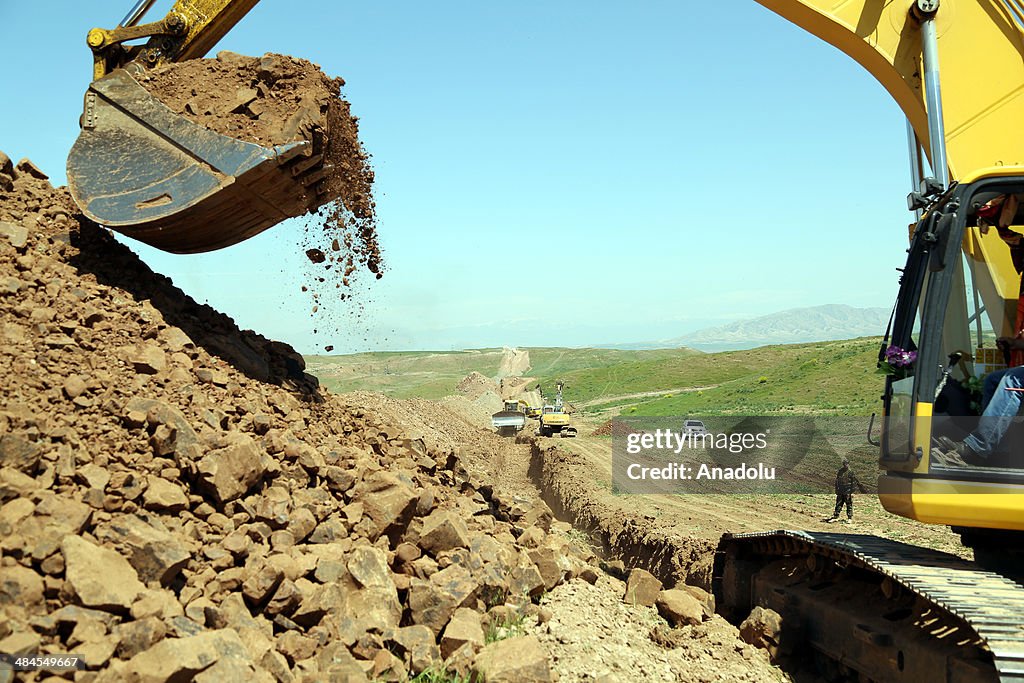 Channel excavation on Syria border of Iraq