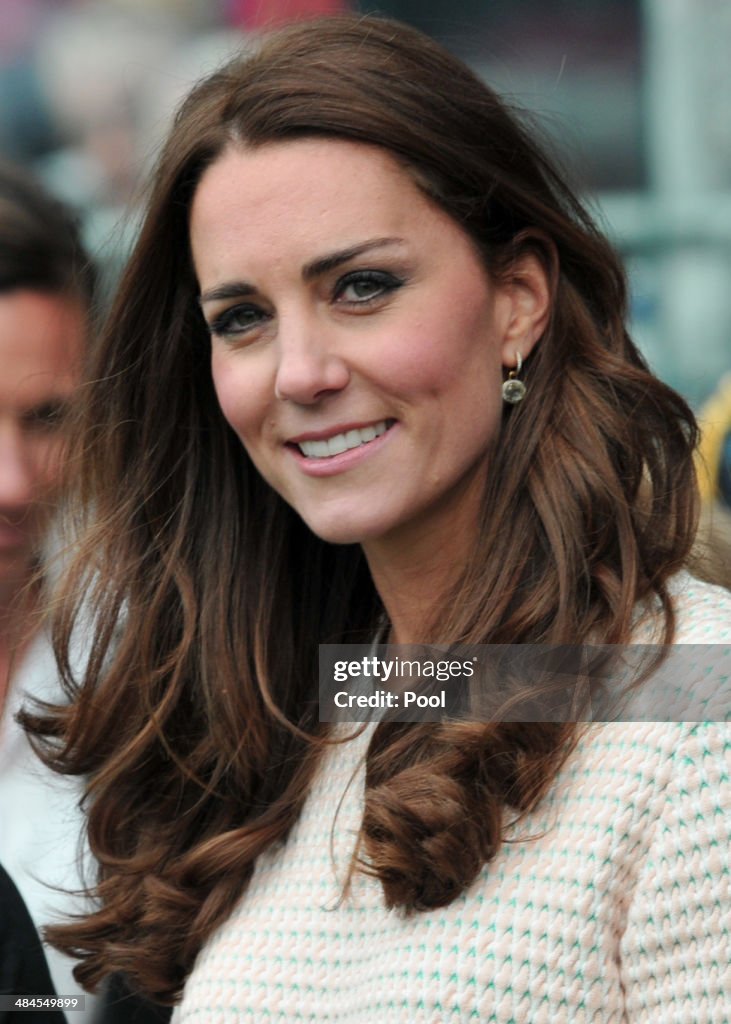 The Duke And Duchess Of Cambridge Tour Australia And New Zealand - Day 7