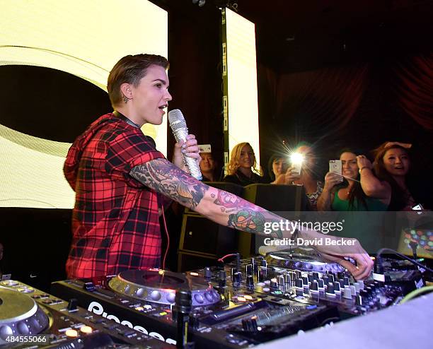 Ruby Rose Rapper Instrument Ruby Rose Spins Dj Set At Surrender Nightclub In Encore At Wynn Las ...