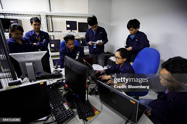 Computer Hourphilippines 48 Cebu It Park Stock Photos, High-Res Pictures, and Images - Getty Images