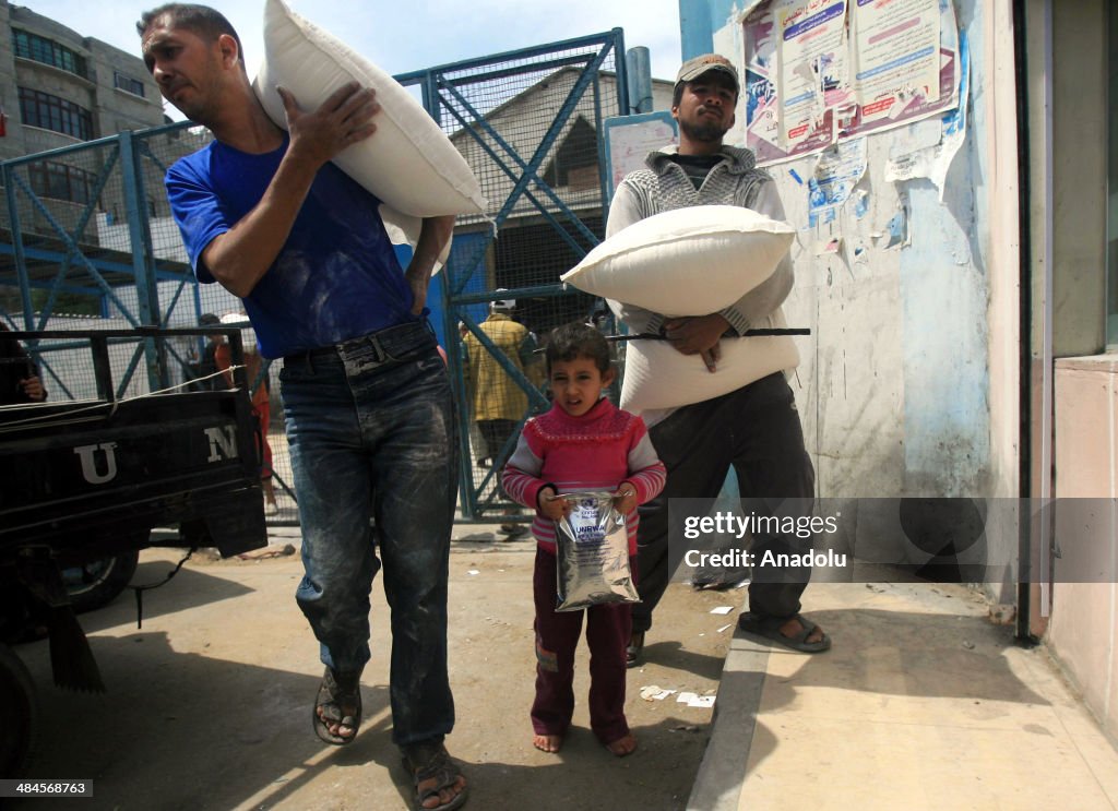 Food aid in Gaza Strip