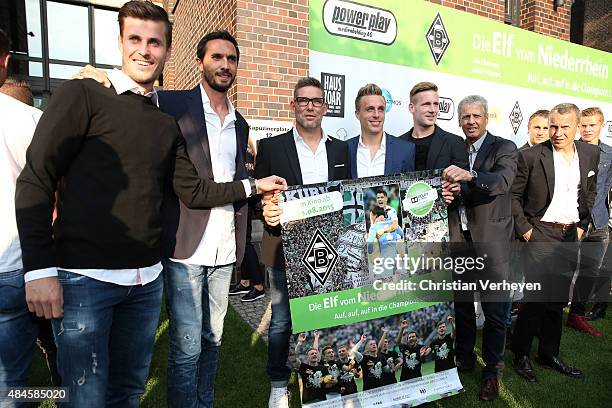 Augsut 19: Havard Nordtveit, Martin Stranzl, Uwe Kamps, Patrick Herrmann, Andre Hahn, Lucien Favre and Frank Geideck of Borussia Moenchengladbach...