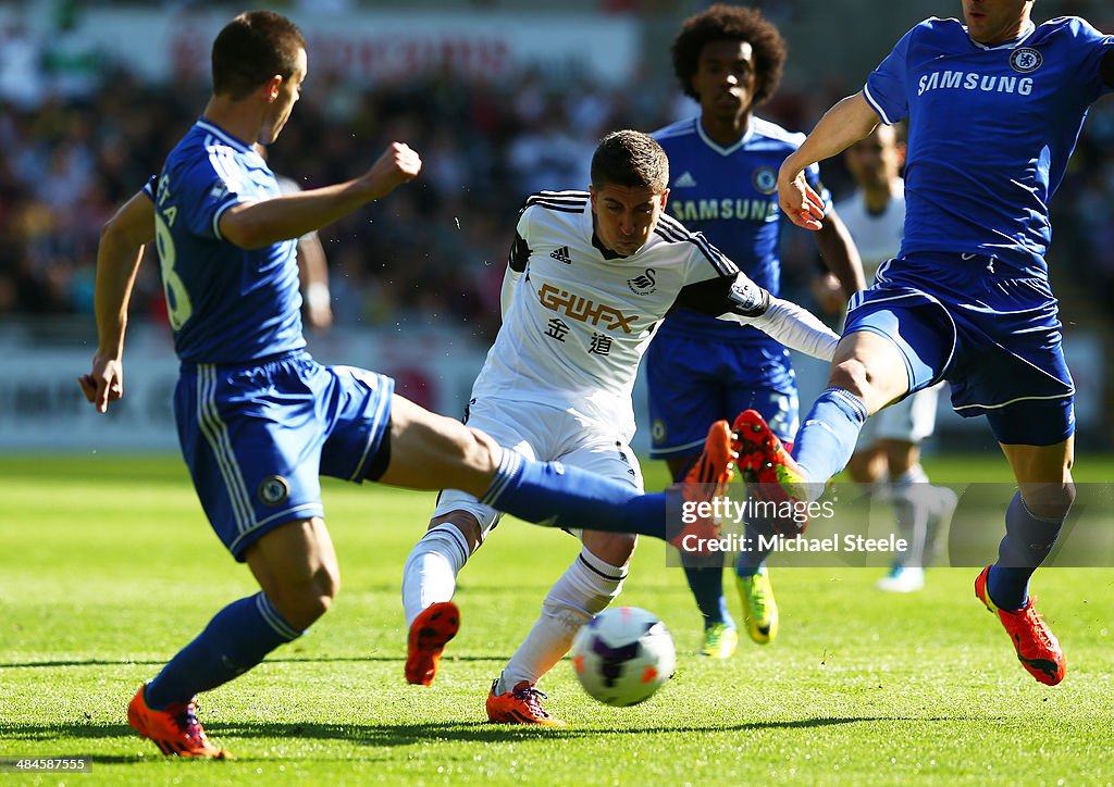 Swansea City v Chelsea - Premier League