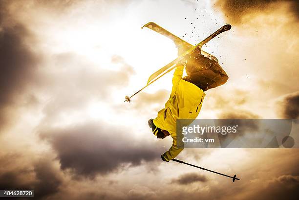 free style skiing - freestyle skiing stock pictures, royalty-free photos & images