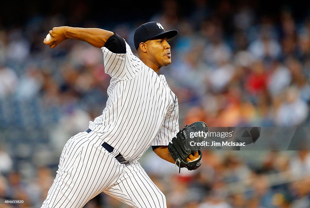 Cleveland Indians v New York Yankees