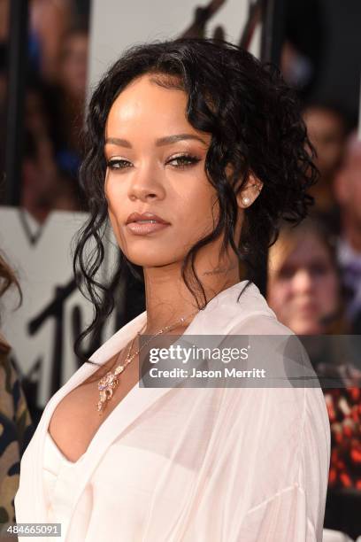 Recording artist Rihanna attends the 2014 MTV Movie Awards at Nokia Theatre L.A. Live on April 13, 2014 in Los Angeles, California.