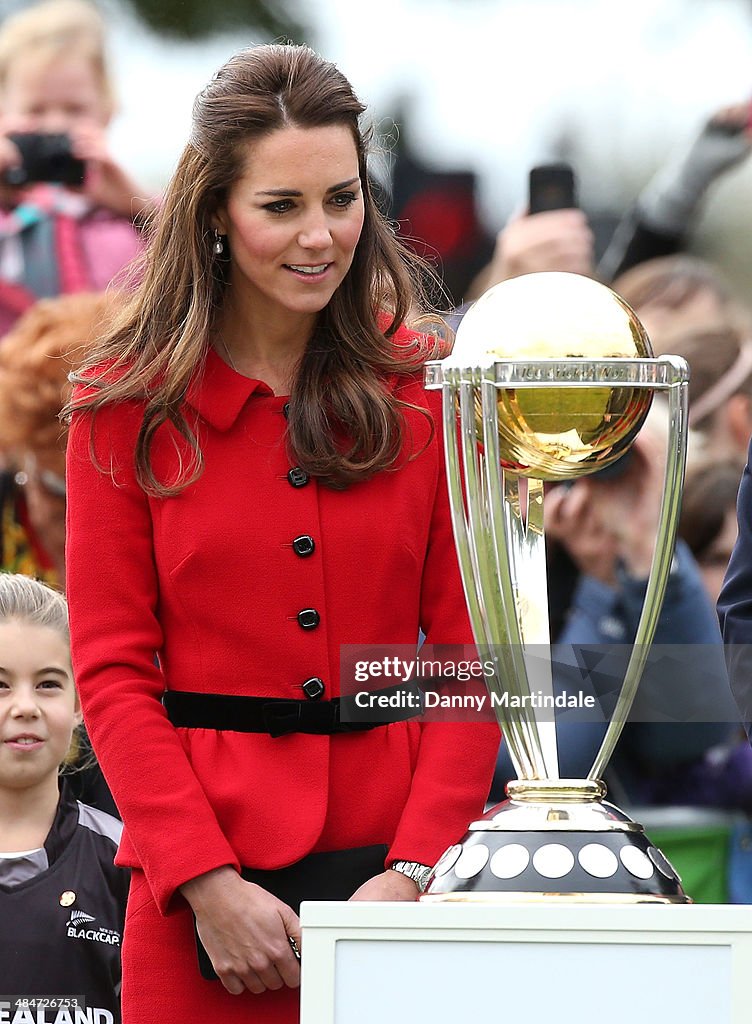 The Duke And Duchess Of Cambridge Tour Australia And New Zealand - Day 8