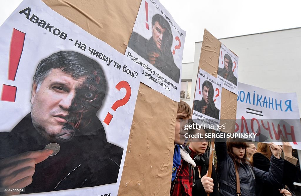 UKRAINE-RUSSIA-CRISIS-POLITICS-AVAKOV-PROTEST