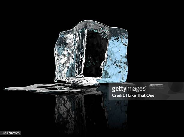 single ice cube - eis schmelzen stock-fotos und bilder
