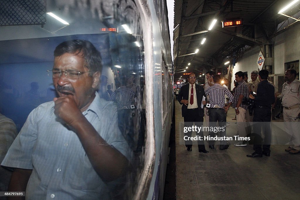 Arvind Kejriwal Leaves For Varanasi To Take On Narendra Modi