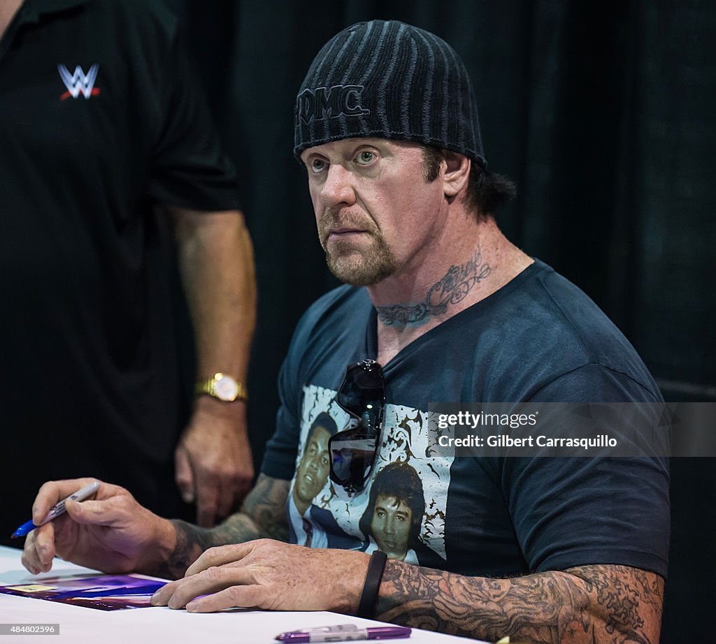 Wizard World Comic Con Chicago 2015 - Day 2
