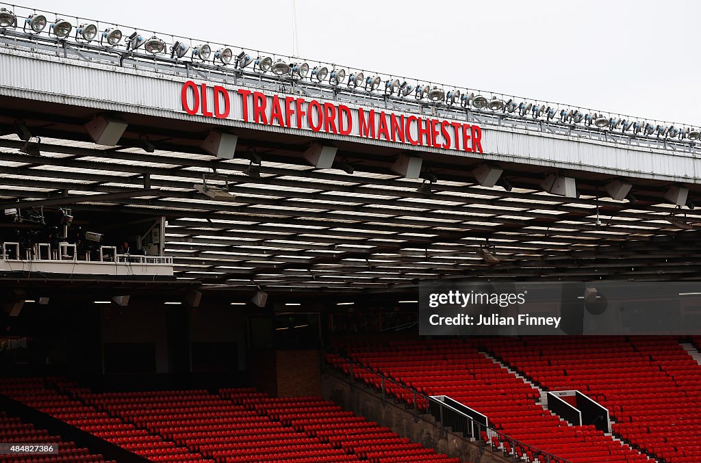 Manchester United v Newcastle United - Premier League