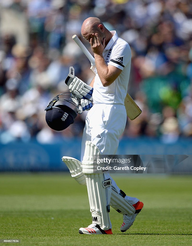 England v Australia: 5th Investec Ashes Test - Day Three