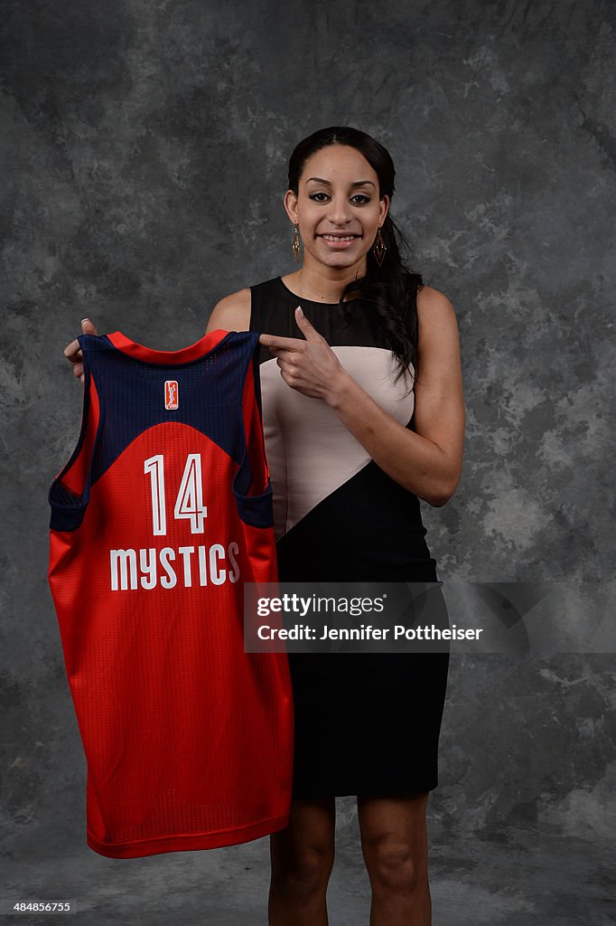 2014 WNBA Draft and Portraits