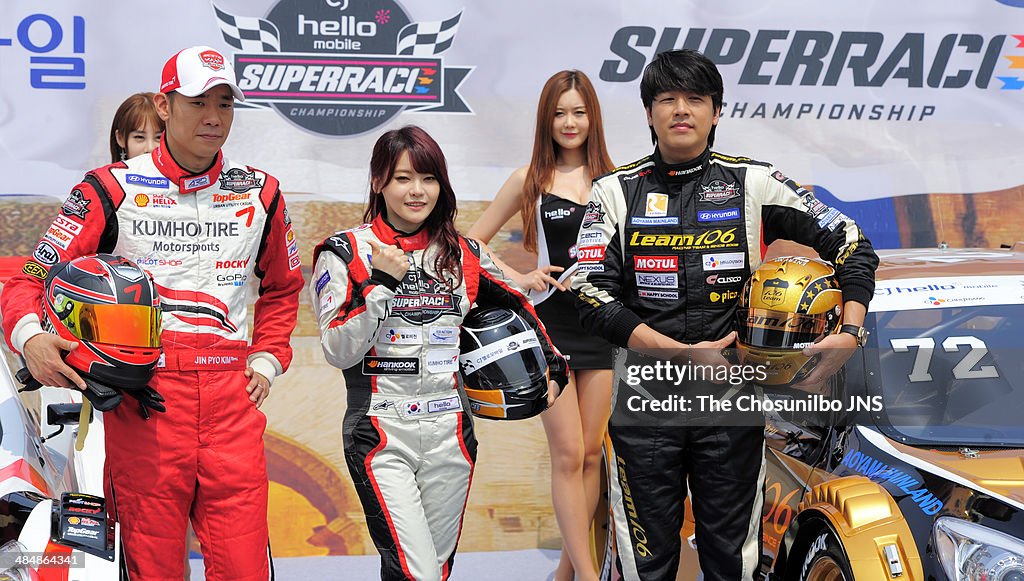 2014 CJ Hello Mobile 'Super Race Championship' Media Day