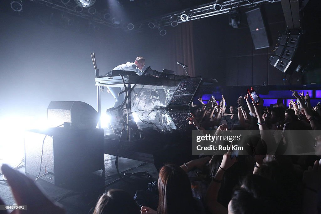 MTV Artist To Watch Live Show With Flume And The Chainsmokers