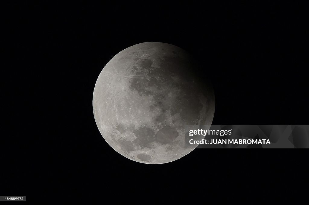 ARGENTINA-SPACE-LUNAR-ECLIPSE